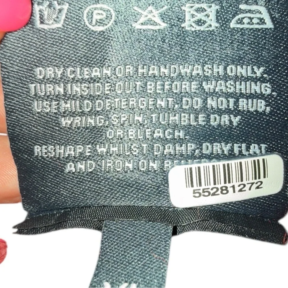 Aran Red Wool Cardigan Irish Patchwork Wrap Button Collar Merino XL - Picture 13 of 16